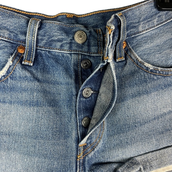 Levi's 501 Jean Shorts Womens Size 26 Distressed Denim Blue - Picture 5 of 14